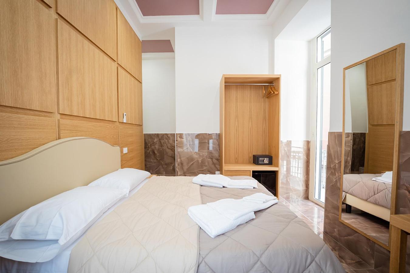 فندق Pc Boutique H, Sea View By Clapa Group نابولي المظهر الخارجي الصورة
